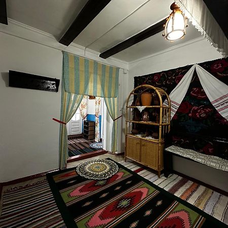 Selemet La Madalina Bed & Breakfast エクステリア 写真