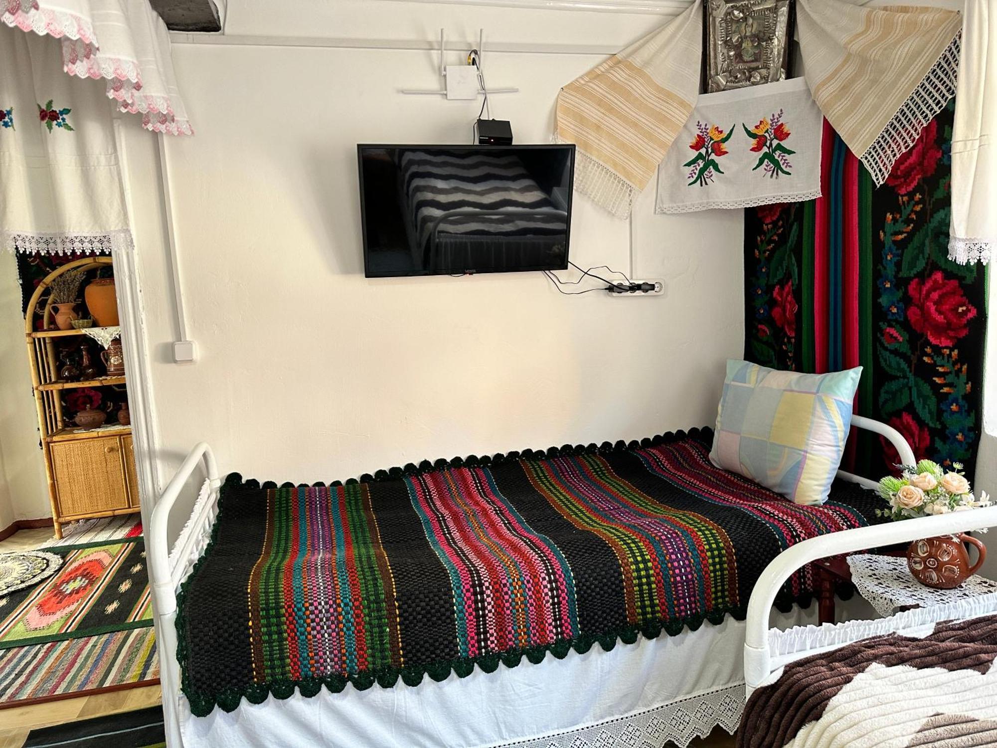 Selemet La Madalina Bed & Breakfast エクステリア 写真