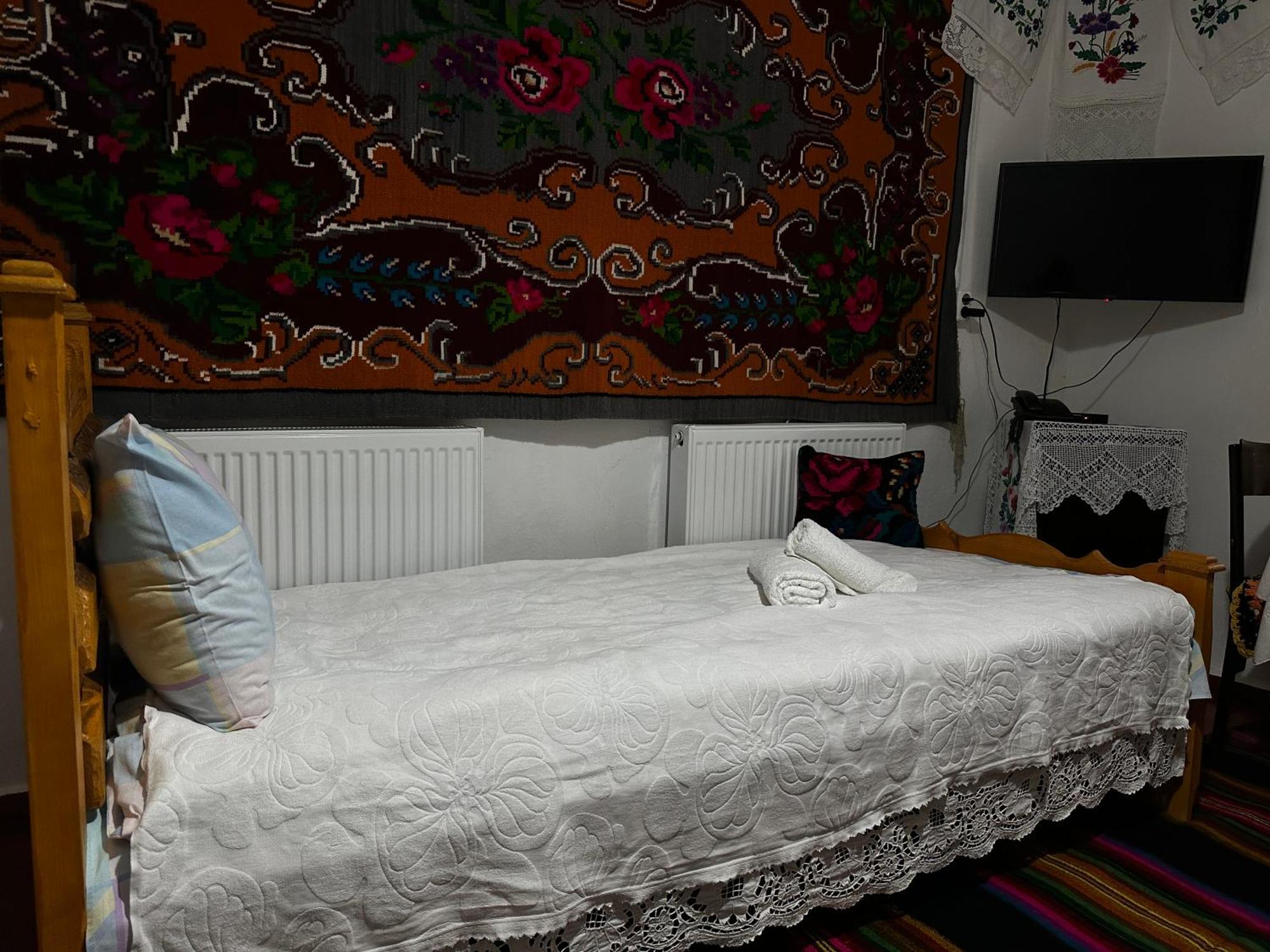 Selemet La Madalina Bed & Breakfast エクステリア 写真
