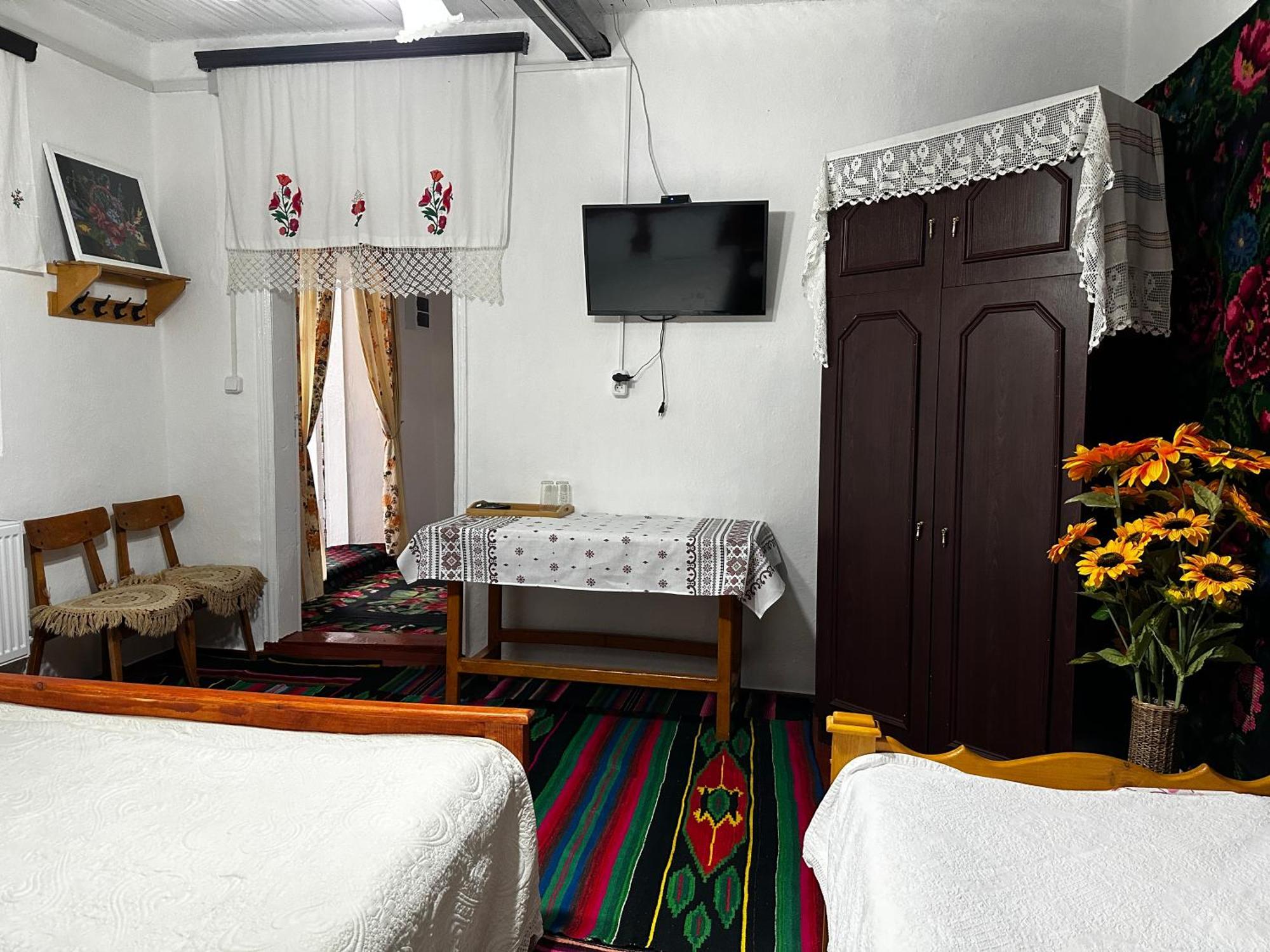 Selemet La Madalina Bed & Breakfast エクステリア 写真
