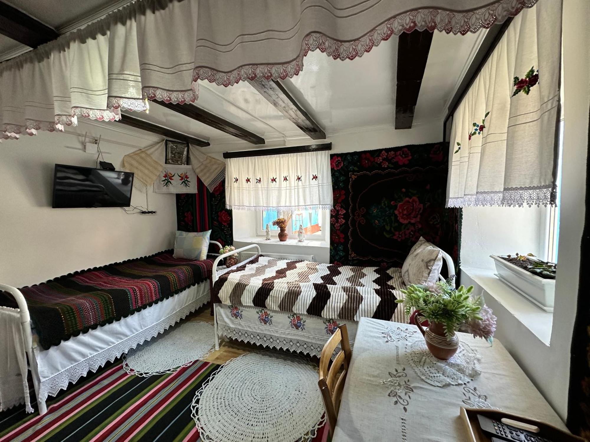 Selemet La Madalina Bed & Breakfast エクステリア 写真